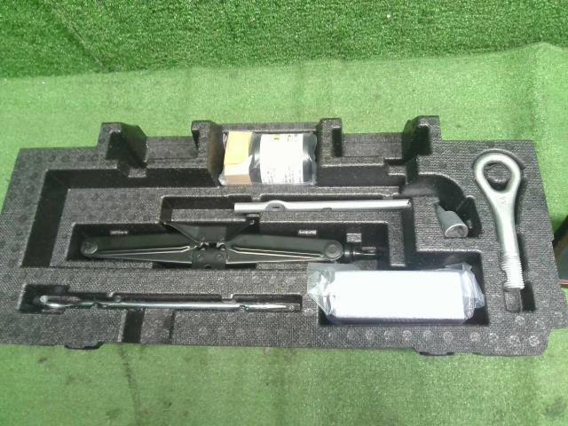 タント 車載工具 6BA-LA660S 09111-B2011