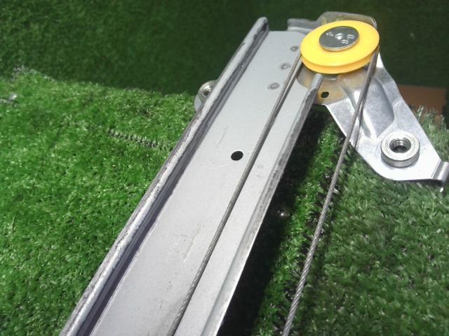 フォレスター 右Ｒドアレギュレータ・モーター 5BA-SK9 61042SJ020
