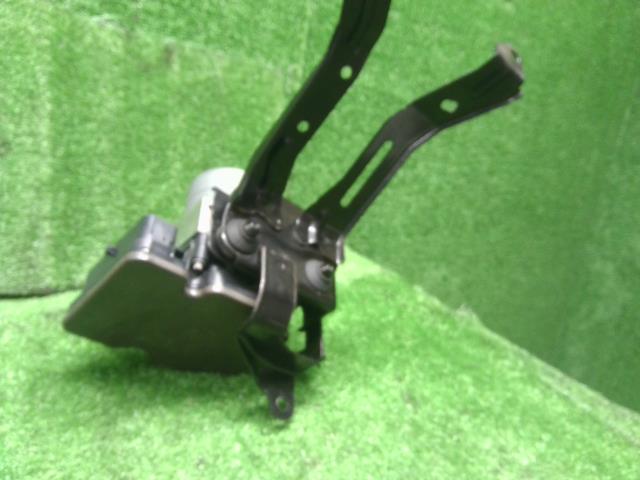 フォレスター ＡＢＳアクチュエーター 5BA-SK9