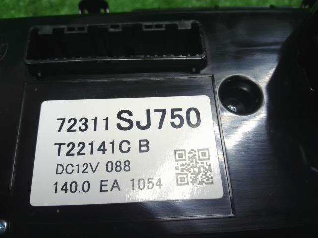 フォレスター Ａ／Ｃスイッチパネル 5BA-SK9