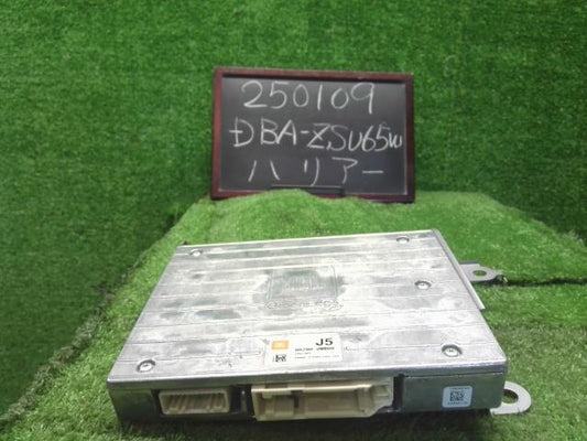 ハリアー オーディオアンプ DBA-ZSU65W