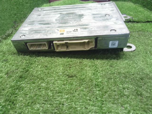 ハリアー オーディオアンプ DBA-ZSU65W