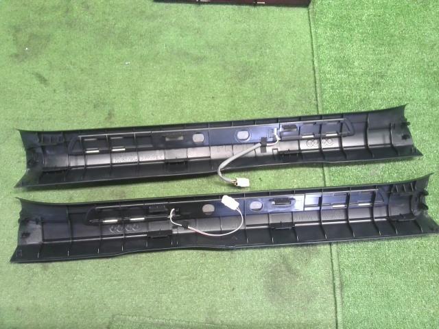 ハリアー 内装部品 DBA-ZSU65W