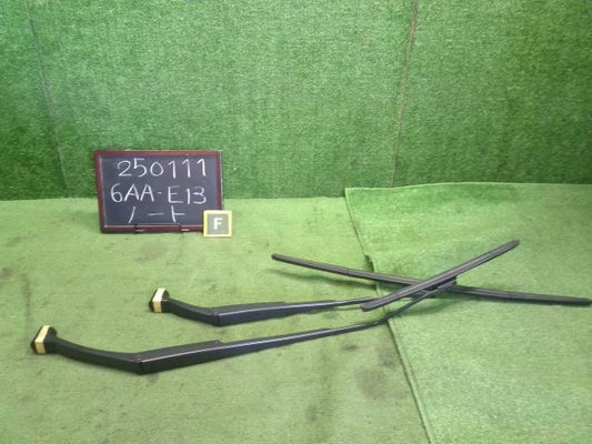 ノート 外装部品 6AA-E13