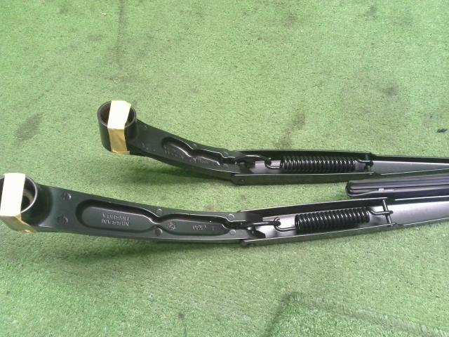 ノート 外装部品 6AA-E13
