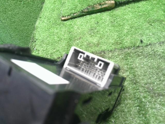 Ｎ－ＷＧＮ パワーウインドウスイッチ DBA-JH1 35750-T6G-J01