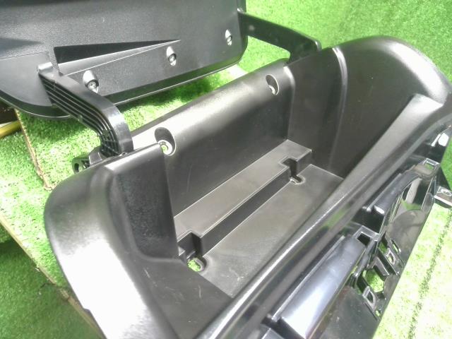 ノート グローブＢＯＸ DAA-HE12 68510-3VA0A