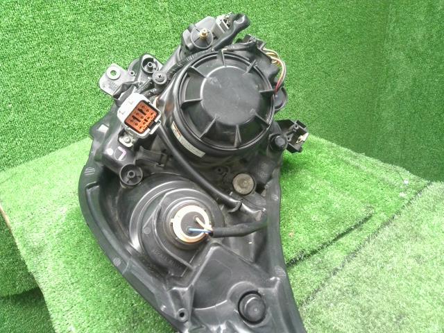スイフト 左ヘッドランプＡＳＳＹ DBA-ZD21S 35320-57K00