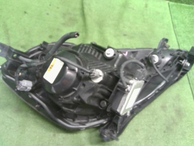 フィット 左ヘッドランプＡＳＳＹ DBA-GE8 33151-TF0-J01