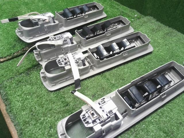 ヴェルファイア ルームランプ DBA-GGH25W 81360-58010-B0