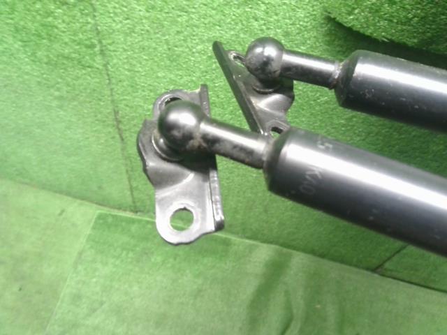 ヴェルファイア バックドアダンパー DBA-GGH25W 68950-58120