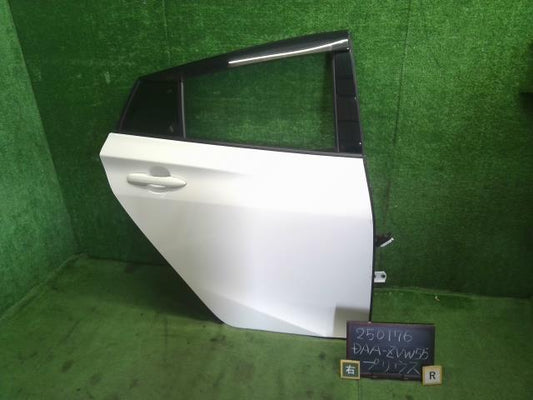 プリウス 右ＲドアＡＳＳＹ DAA-ZVW55 67003-47210