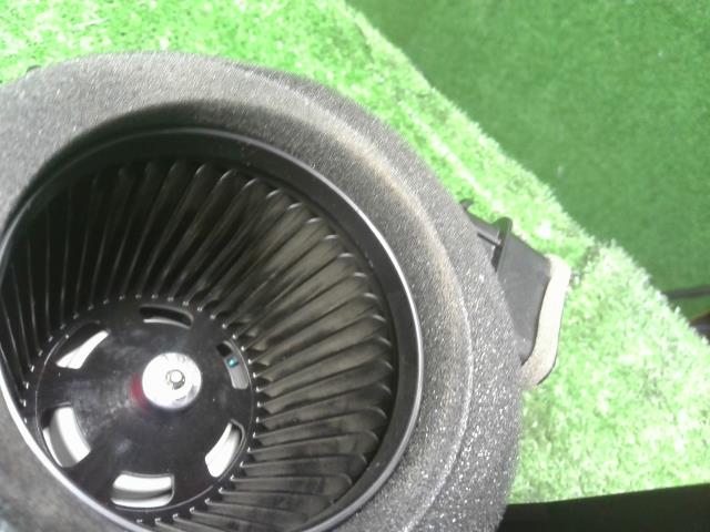 プリウス 電動ファン DAA-ZVW55 G9230-47080
