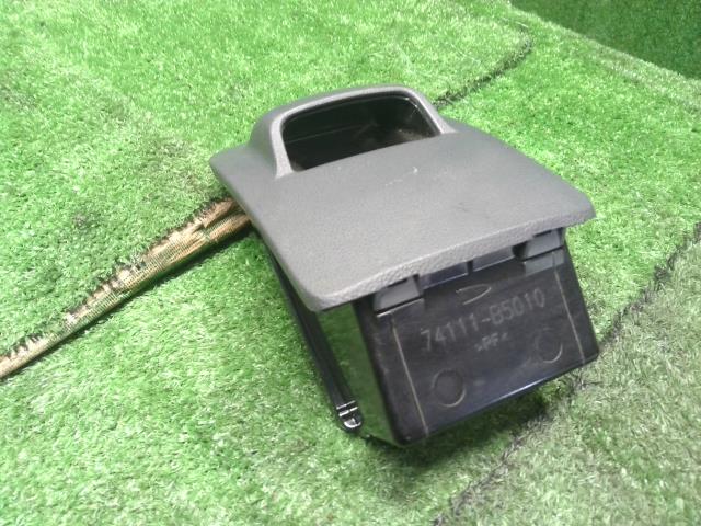 ハイゼット 灰皿 EBD-S211P