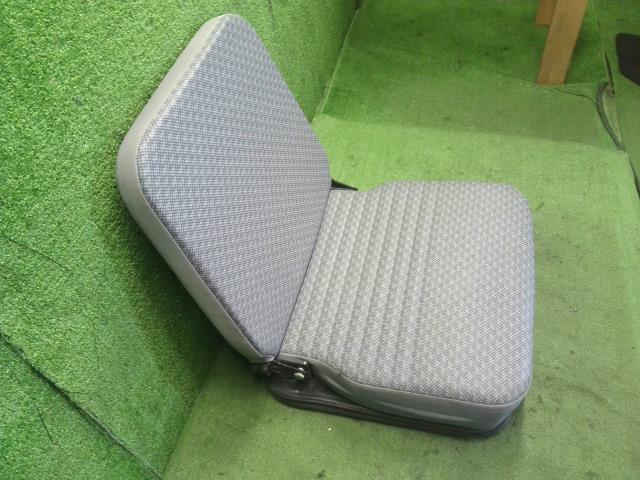ハイゼット アシスタントシート EBD-S211P 71440-B5010-B0