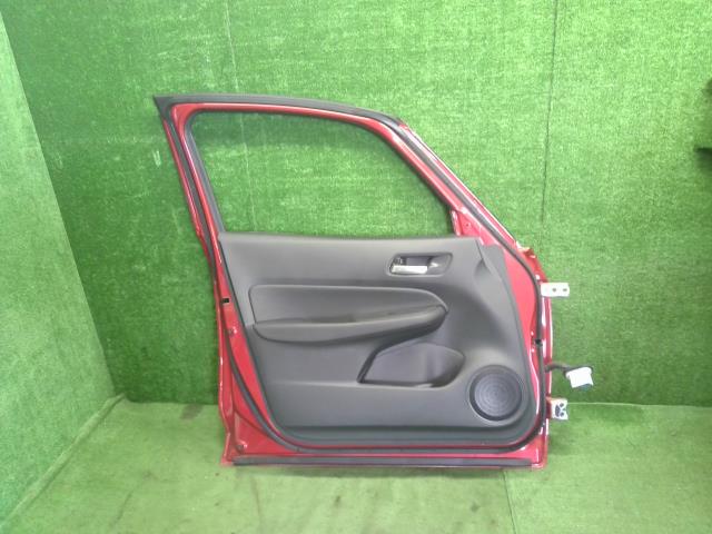 フィット 左ＦドアＡＳＳＹ 6BA-GR2 67050-TZA-J00ZZ