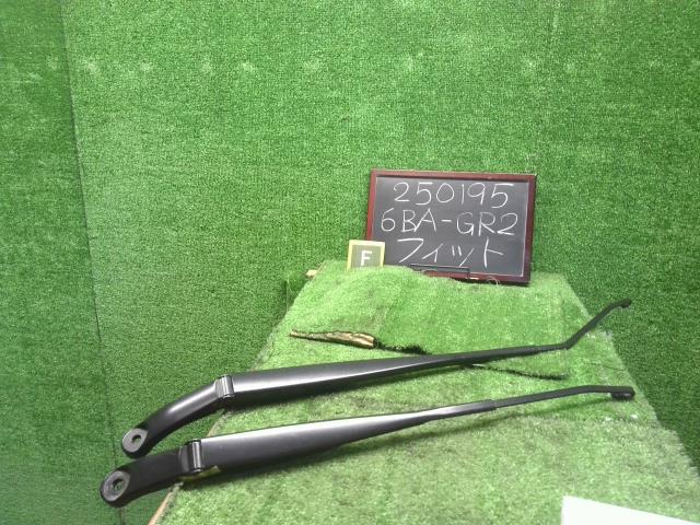 フィット 外装部品 6BA-GR2 76600-TZA-J01,76610-TZA-J01