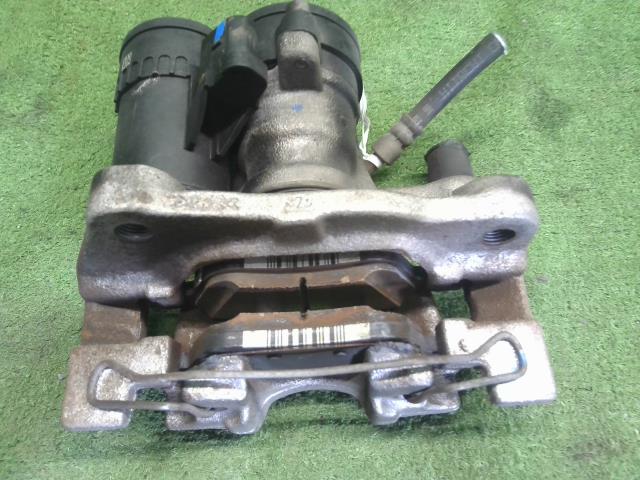 フィット 左Ｒキャリパー 6BA-GR2 43021-TZD-J01