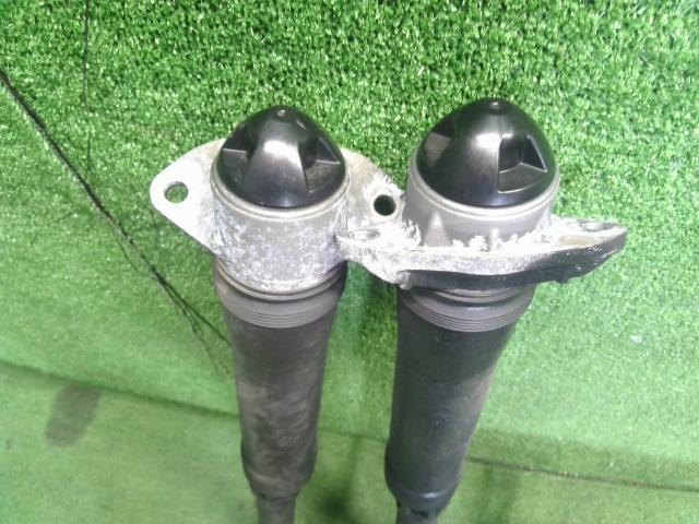 フィット Ｒストラット・アブソーバーセット 6BA-GR2 52611-TZD-J01