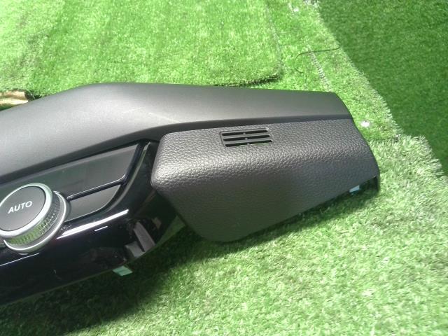 フィット Ａ／Ｃスイッチパネル 6BA-GR2 79610-TZD-J52ZA