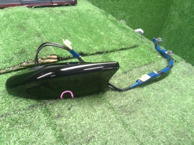 フィット アンテナ 6BA-GR2 39150-TZA-J21ZA