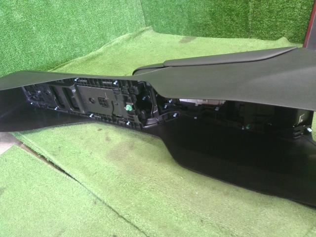フィット コンソールボックス 6BA-GR2 83401-TZA-003ZA