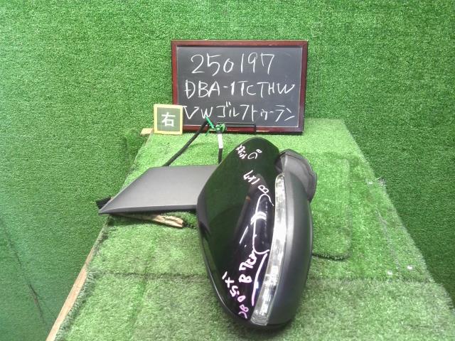 VW ゴルフトゥーラン 右サイドミラー DBA-1TCTHW 1T2857508AF