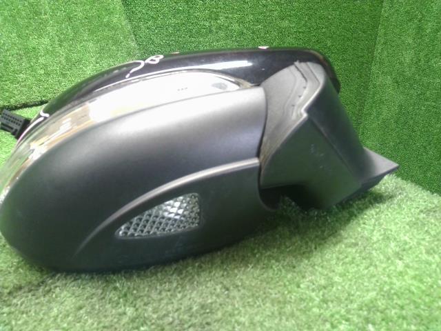 VW ゴルフトゥーラン 右サイドミラー DBA-1TCTHW 1T2857508AF