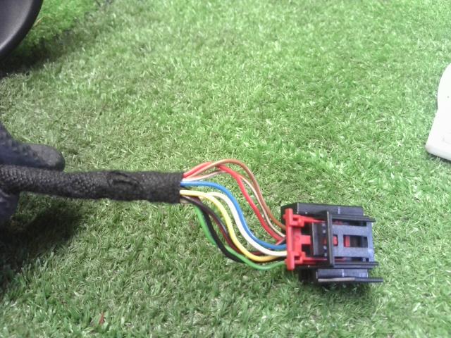 VW ゴルフトゥーラン 右サイドミラー DBA-1TCTHW 1T2857508AF