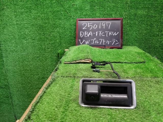 VW ゴルフトゥーラン カメラ DBA-1TCTHW 1T0035550BA