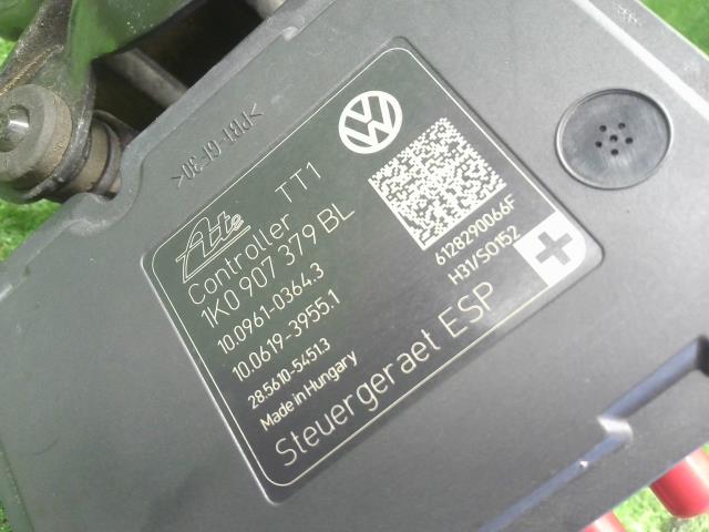 VW ゴルフトゥーラン ＡＢＳアクチュエーター DBA-1TCTHW 1K0614517DP