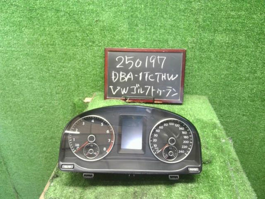 VW ゴルフトゥーラン スピードメーター DBA-1TCTHW 1T0920875D