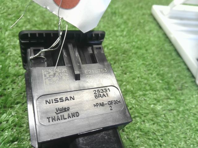オーラ 電装部品 6AA-FE13