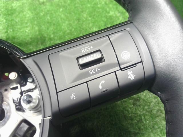 オーラ ステアリングホイール 6AA-FE13