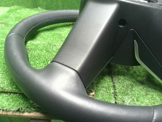 オーラ ステアリングホイール 6AA-FE13