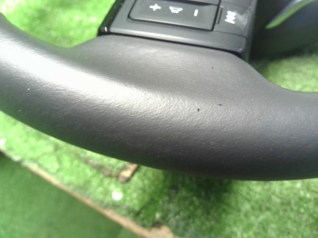 オーラ ステアリングホイール 6AA-FE13