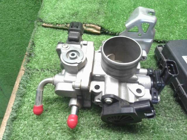 ＫＥＩ スロットルボディ CBA-HN22S 13400-83H02