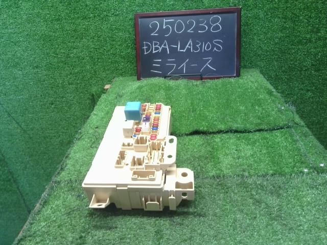 ミライース ヒューズボックス DBA-LA310S 82600-B2500