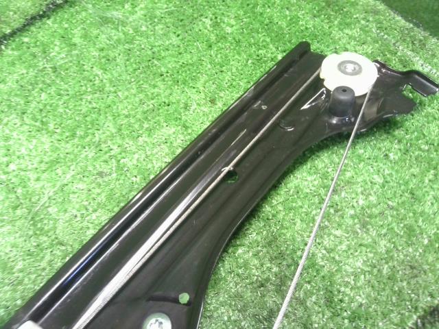 フィアット 500 右Ｆドアレギュレータ・モーター ABA-31212