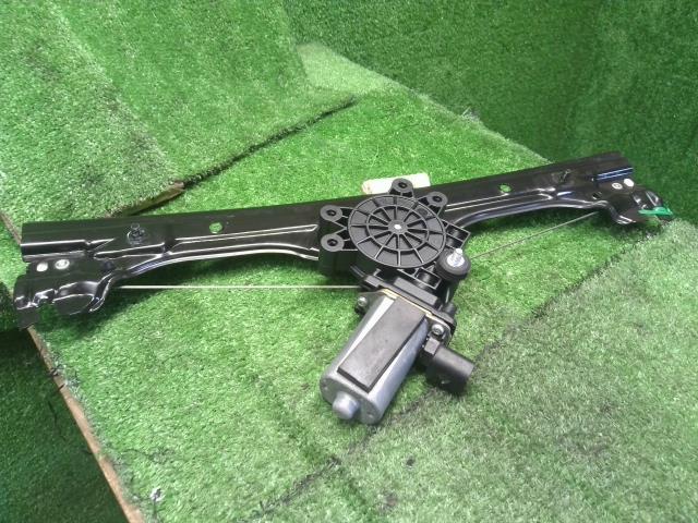 フィアット 500 右Ｆドアレギュレータ・モーター ABA-31212