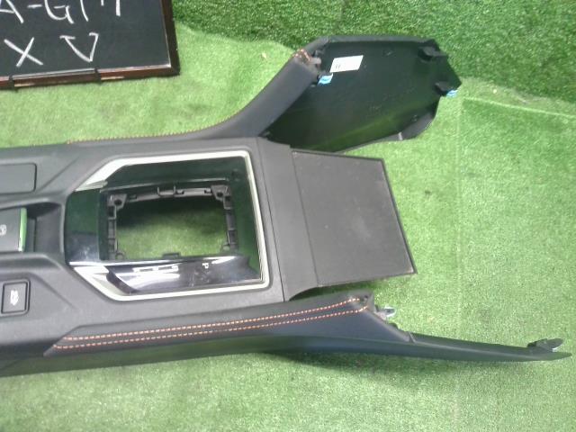 ＸＶ コンソールボックス DBA-GT7 92114FL130VH