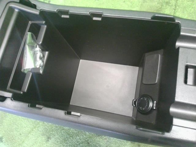 ＸＶ コンソールボックス DBA-GT7 92114FL130VH