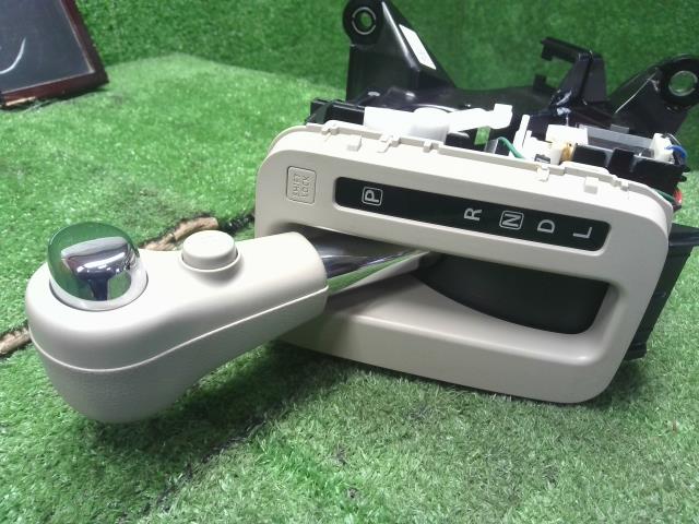 ラパン シフトレバー DBA-HE33S 28100-80PJ1-BWQ