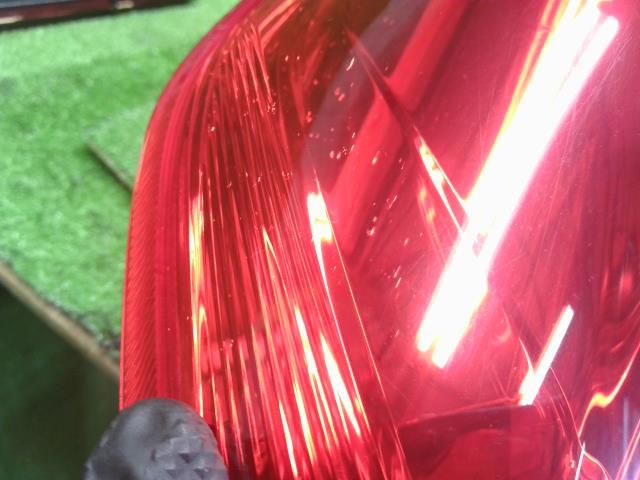 スイフト 左テールランプ CBA-ZC32S 35670-72L01