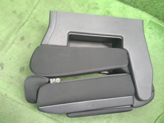 セレナ コンソールボックス DAA-GNC27 88317-5TA0A