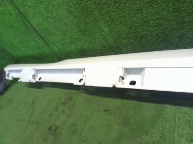 レクサス GS 右サイドステップ DBA-GRL11 75851-30907-A2