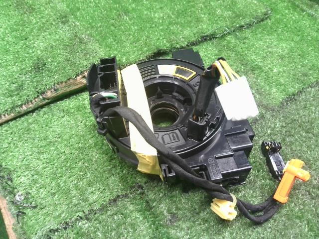 【中古】レクサス GS DBA-GRL11 スパイラルケーブル 84307-30220 自社品番250299 085