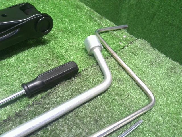 レクサス GS ジャッキ DBA-GRL11 09111-30160