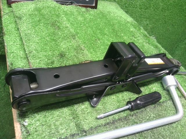 レクサス GS ジャッキ DBA-GRL11 09111-30160
