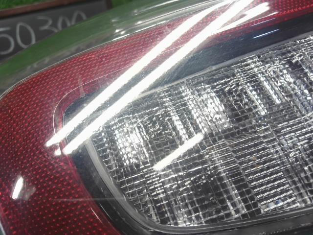 ＸＶ 左テールランプ DAA-GPE 84912FJ350